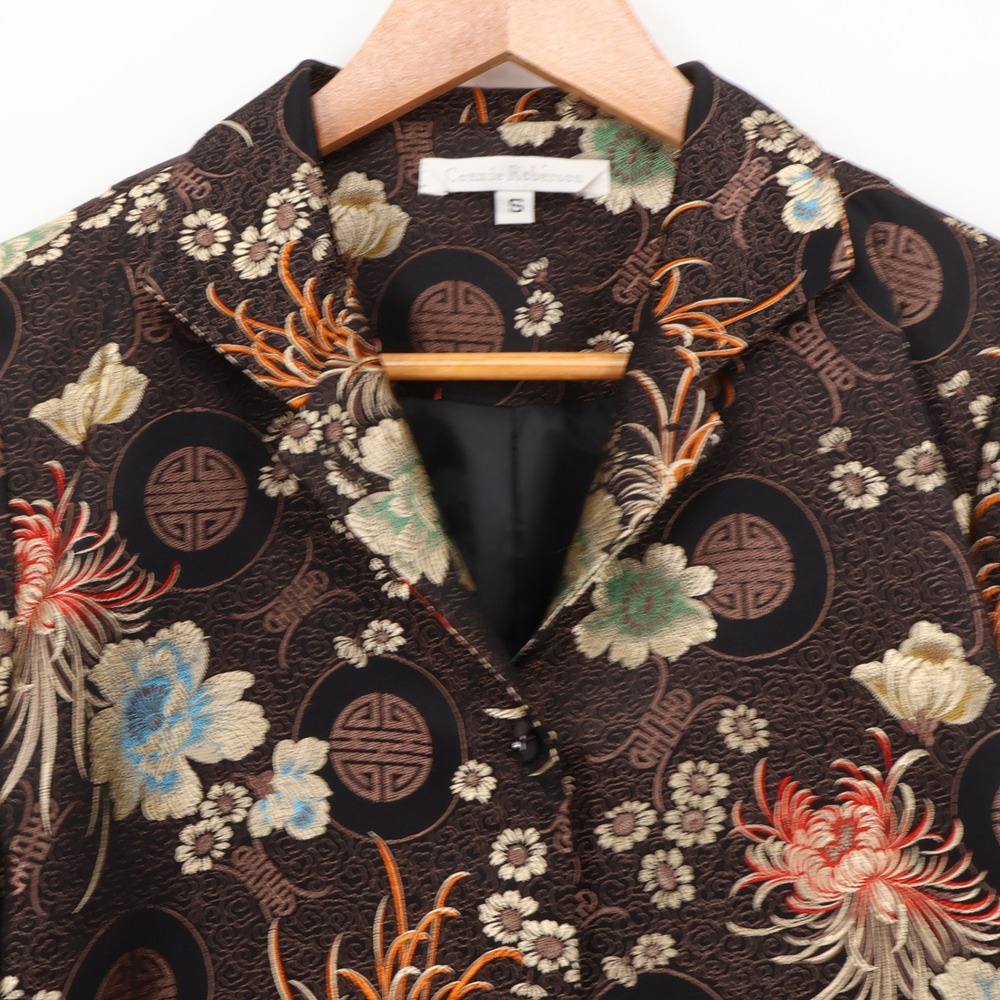 Floral Patterned Blazer - Picture 2 of 10